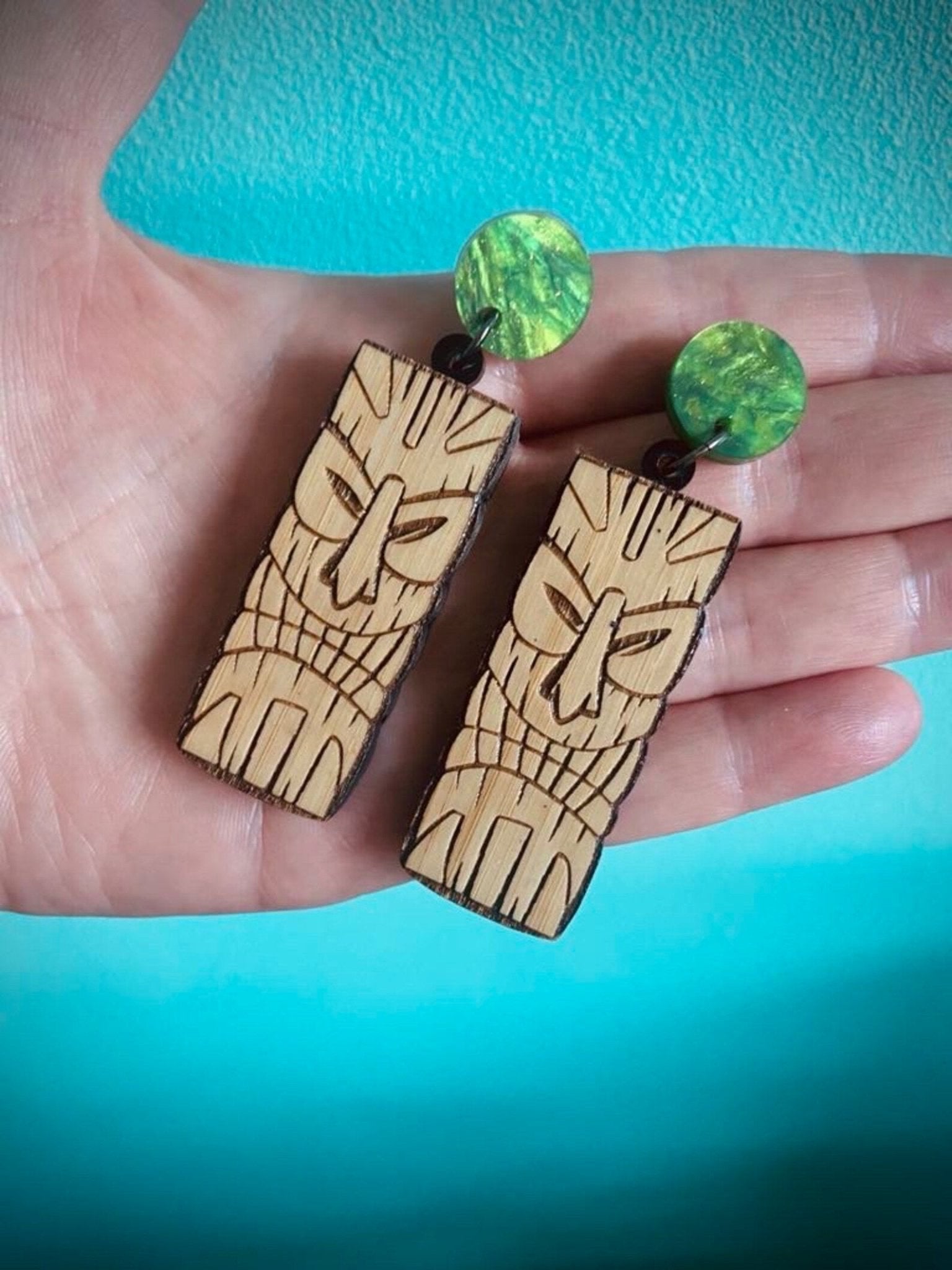 Bamboo Tiki Earrings. Bamboo and Acrylic Tiki Earrings. MCM style. Tiki Bar Exotica. Polynesian inspired 1950’s Tiki Style. Kitsch Earrings. - Rockabilly Australia Pty Ltd