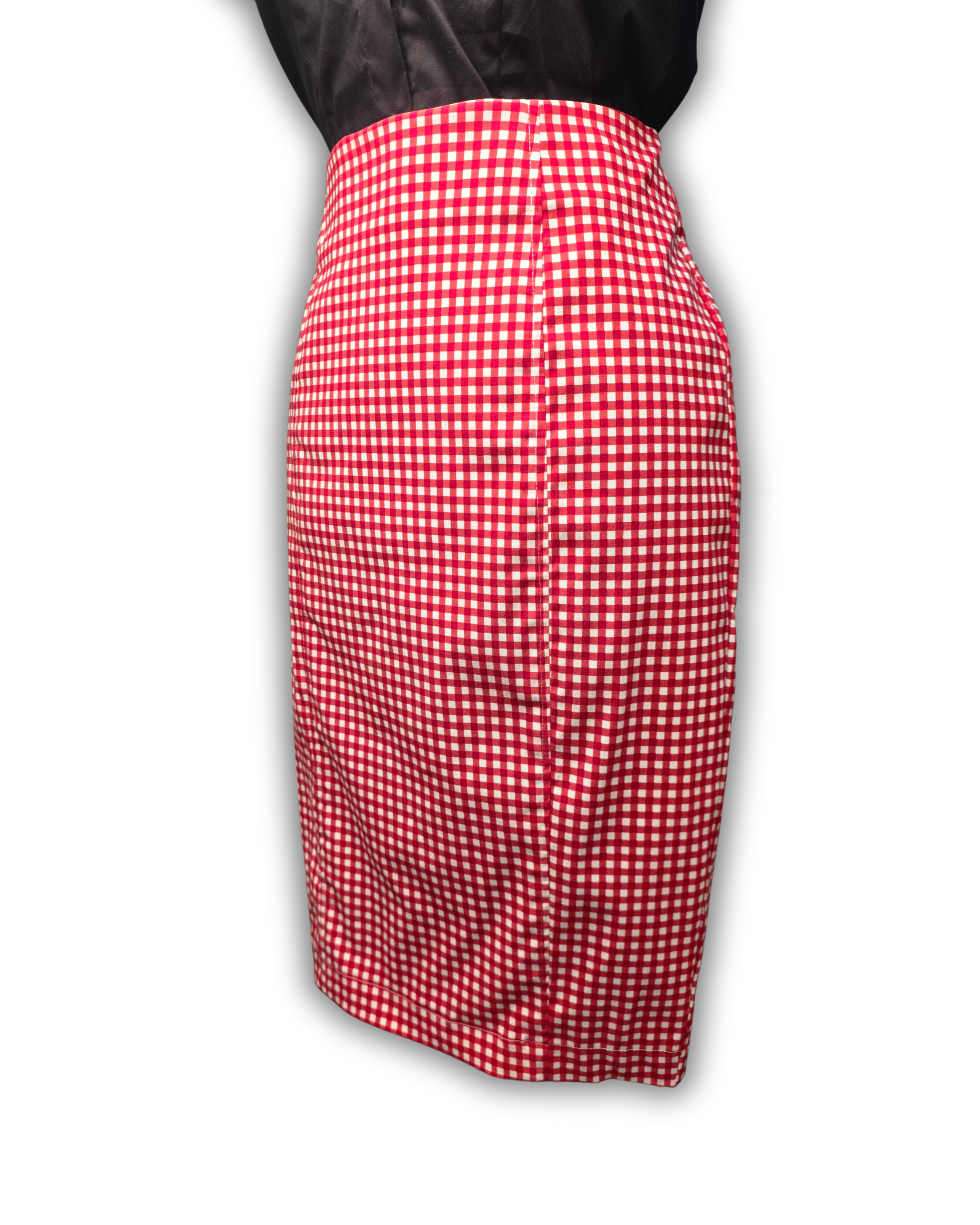 Ruby De Vine ladies pencil skirt handmade on the Gold Coast featuring a 1950s-inspired fitted silhouette with back split and rear zip. Now available on Rockabilly Australia.