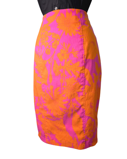 Ruby De Vine ladies pencil skirt handmade on the Gold Coast featuring a 1950s-inspired fitted silhouette with back split and rear zip. Now available on Rockabilly Australia.