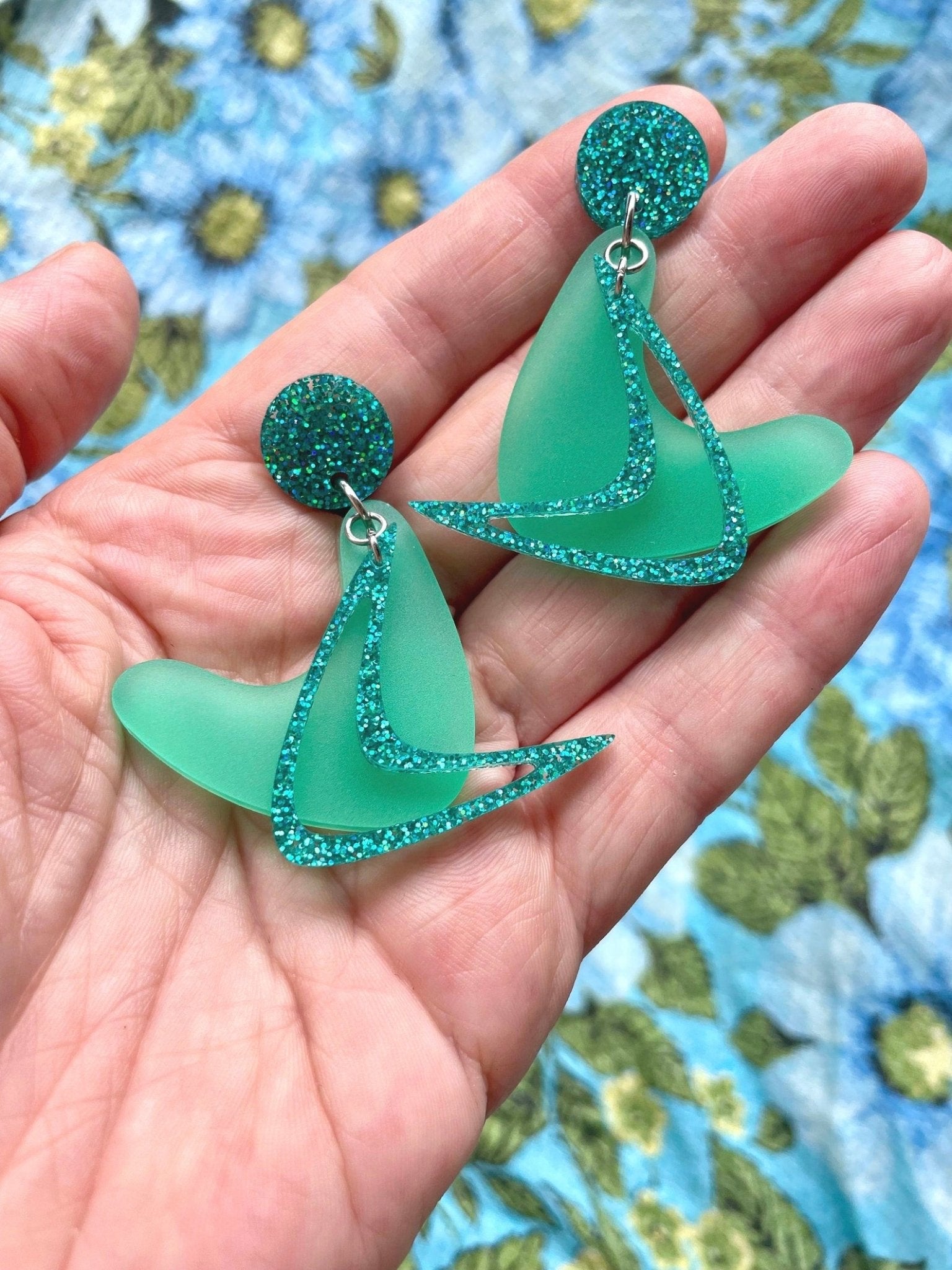 Mid Century Modern Boomerang Earrings. Atomic Motifs. 1950’s style Earrings. Atomic Space Age. Retro Style. Teal Sparkle and Frost Acrylic - Rockabilly Australia Pty Ltd