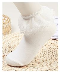 Add the perfect finishing touch to your outfit with a pair of premium bobby socks by My Juju Dance Fever! (One size fits most) Available in Pink, White & Black. Now available at Rockabilly Australia!